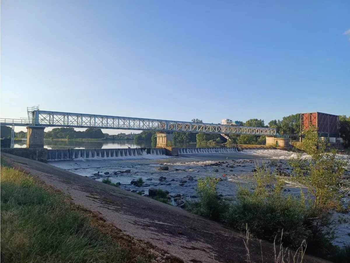 Vue sur le Barrage de Saint-Léger-des-Vignes