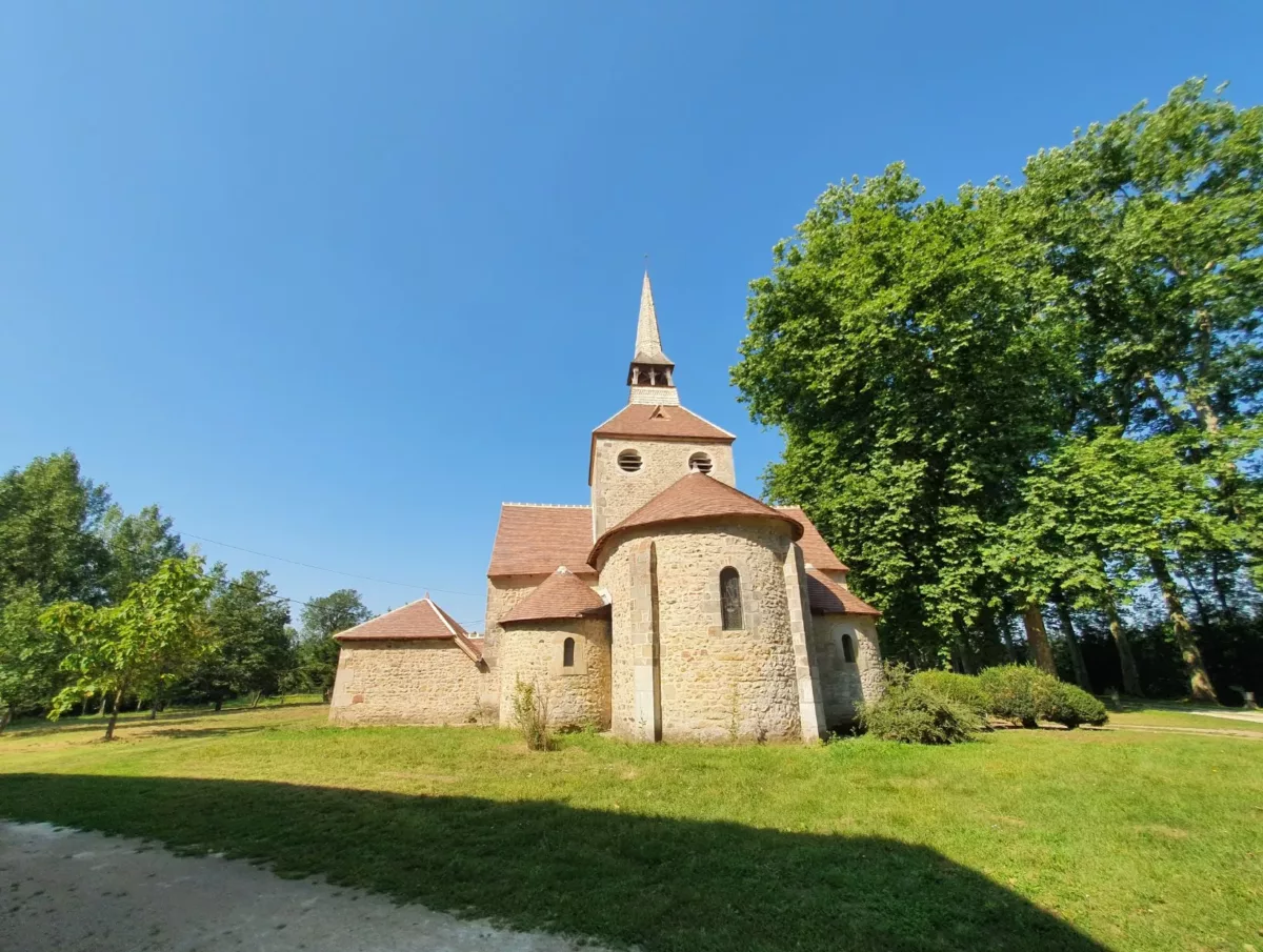 Vue sur l'Eglise de Lamenay-sur-Loire