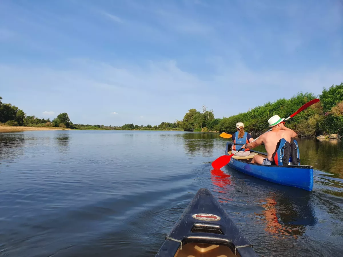Vue d'un canoë sur la Loire