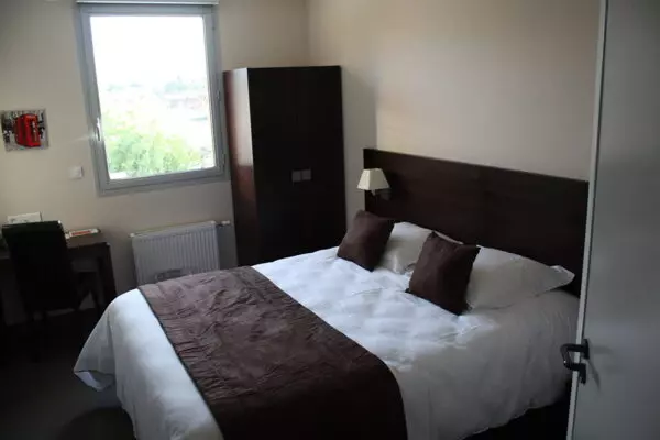 chambre hotel du port Decize